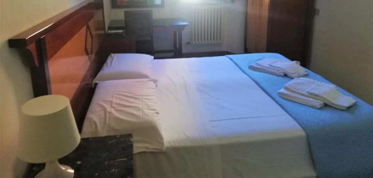 Hotel Maida Follonica 0*,