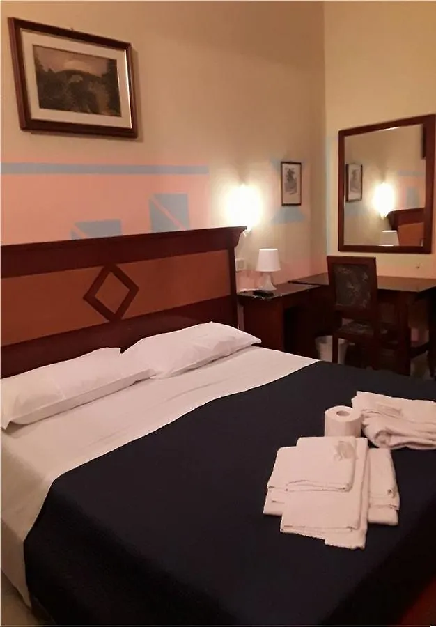Hotel Maida Follonica 0*,